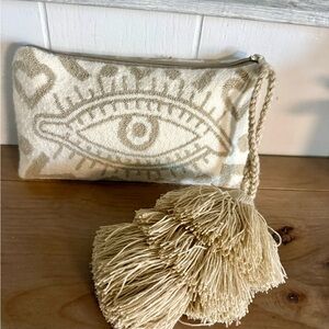 Wayuu Tribe Cream and Tan Eye Pattern Crossbody Bag with Tassel